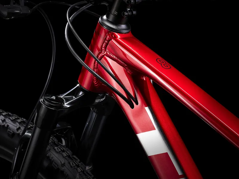 TREK Marlin 8 Gen 3 Hardtail Mountain Bike in Crimson Red-3